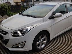 Weiß Gebraucht 2013 Hyundai i40 Comfort Kombi | 7.999 € (Fairer Preis)