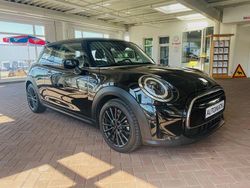 Schwarz Gebraucht 2022 Mini ONE Essential Kleinwagen | 20.950 € (Fairer Preis)