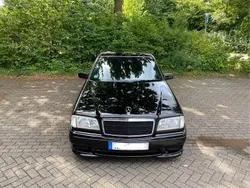 Schwarz Gebraucht 1998 Mercedes C200 Limousine | 5.000 €