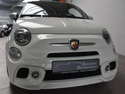 Weiß Gebraucht 2020 Abarth 595 Turismo Kleinwagen | 19.980 € (Etwas zu teuer)