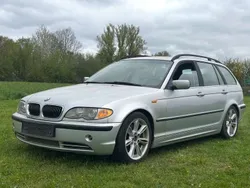 Titansilber metallic Gebraucht 2002 BMW 330 Kombi | 4.399 € (Superpreis)