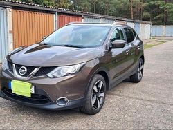 Braun Gebraucht 2015 Nissan Qashqai 360º SUV | 10.000 € (Guter Preis)