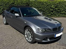 Grau Gebraucht 2003 BMW 318 Cabriolet Cabrio | 8.300 € (Etwas zu teuer)