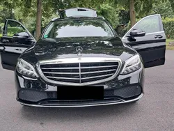 Schwarz Gebraucht 2019 Mercedes C180 Kombi | 22.500 € (Guter Preis)