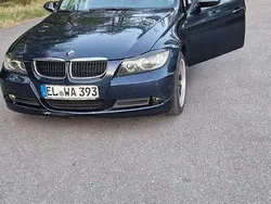 Blau Gebraucht 2008 BMW 320 Limousine | 2.700 € (Superpreis)