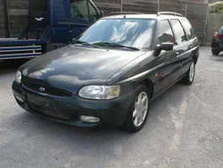 Grün Gebraucht 1996 Ford Escort Ghia Kombi | 1.850 €