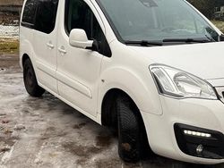 Weiß Gebraucht 2016 Peugeot Partner Van / Kleinbus | 7.500 €