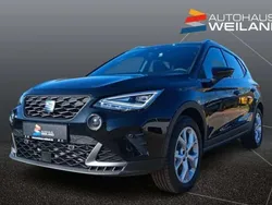 Midnight schwarz metallic Gebraucht 2024 Seat Arona FR SUV | 30.300 € (Teuer)
