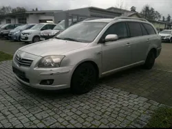 Silver metallic Gebraucht 2007 Toyota Avensis Sol Kombi | 950 € (Superpreis)
