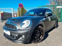 Grau Gebraucht 2012 Mini Coupé Coupé | 8.100 €