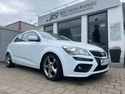 Carraraweiss Gebraucht 2011 Kia ProCeed Kleinwagen | 5.200 €