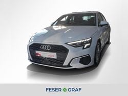 Weiß Gebraucht 2022 Audi A3 Comfort Limousine | 22.440 € (Guter Preis)