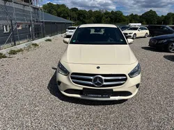 Beige Gebraucht 2019 Mercedes B180 Van / Kleinbus | 9.499 € (Superpreis)