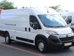 Weiß Gebraucht 2024 Citroën Jumper Van / Kleinbus | 20.228 € (Superpreis)