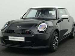 Schwarz Gebraucht 2024 Mini Cooper S Classic Kleinwagen | 29.587 € (Etwas zu teuer)