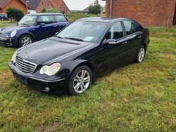 Schwarz Gebraucht 2005 Mercedes C180 Classic Limousine | 3.900 € (Fairer Preis)