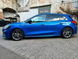 Blau Gebraucht 2018 Ford Focus ST-Line Limousine | 12.000 € (Fairer Preis)
