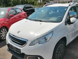 Weiß Gebraucht 2016 Peugeot 2008 Urban Move SUV | 8.500 € (Fairer Preis)