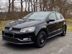 Schwarz Gebraucht 2015 VW Polo Comfortline Kleinwagen | 8.900 € (Etwas zu teuer)