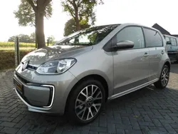 Tungsten silver metallic Gebraucht 2022 VW e-up! Style Kleinwagen | 22.150 €