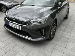Grau Gebraucht 2021 Kia Ceed Spirit Kombi | 19.950 € (Fairer Preis)