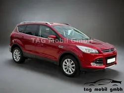 Rot Gebraucht 2016 Ford Kuga Titanium SUV | 15.900 € (Etwas zu teuer)