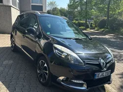 Schwarz Gebraucht 2016 Renault Grand Scénic IV Bose Edition Van / Kleinbus | 6.799 € (Superpreis)