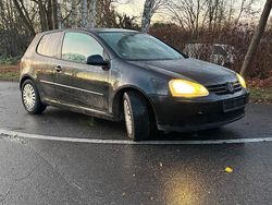 Schwarz Gebraucht 2005 VW Golf IV Kleinwagen | 900 € (Superpreis)