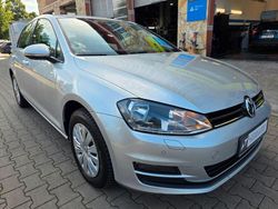 Silber Gebraucht 2015 VW Golf VII Trendline Limousine | 8.450 € (Fairer Preis)
