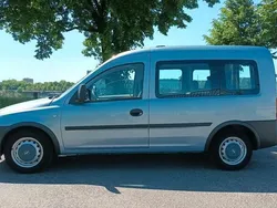 Blau Gebraucht 2004 Opel Combo Van / Kleinbus | 4.200 € (Etwas zu teuer)
