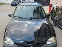Schwarz Gebraucht 1997 Opel Corsa Eco Kleinwagen | 950 €