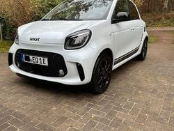 Weiß Gebraucht 2020 Smart ForFour Electric Drive Brabus Kleinwagen | 10.500 € (Fairer Preis)