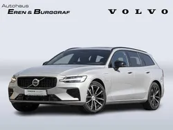 Grau Gebraucht 2023 Volvo V60 Ultimate Kombi | 47.990 €