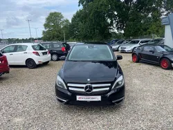 Schwarz Gebraucht 2013 Mercedes B180 Van / Kleinbus | 6.950 € (Fairer Preis)
