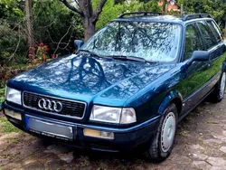 Grün Gebraucht 1993 Audi 80 Kombi | 5.999 €