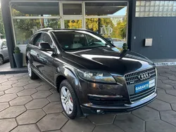 Grau Gebraucht 2007 Audi Q7 SUV | 10.590 € (Fairer Preis)