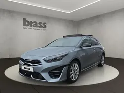 Lunarsilber met. Gebraucht 2023 Kia Ceed GT-Line Limousine | 26.980 €