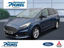 Blau(metallic) Gebraucht 2023 Ford S-MAX Titanium Van / Kleinbus | 32.690 € (Guter Preis)