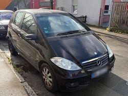 Schwarz Gebraucht 2005 Mercedes A150 Kleinwagen | 790 €