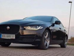 Schwarz Gebraucht 2017 Jaguar XE Limousine | 15.000 € (Guter Preis)