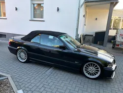 Schwarz Gebraucht 1995 BMW 328 Cabriolet M Sport Cabrio | 14.500 €