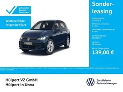 Blau Gebraucht 2024 VW Golf VIII Life Limousine | 23.146 € (Guter Preis)