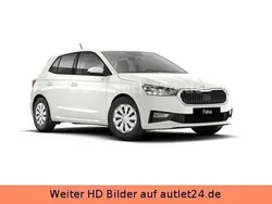 Candy weiß Neu 2025 Skoda Fabia Selection Limousine | 19.297 € (Fairer Preis)