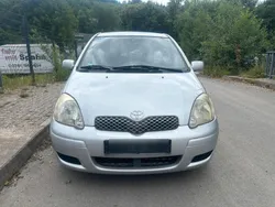 Silber Gebraucht 2003 Toyota Yaris Kleinwagen | 1.550 € (Guter Preis)
