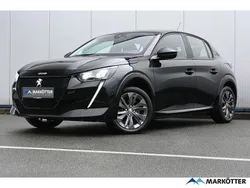 Schwarz Gebraucht 2022 Peugeot e-208 Active Kleinwagen | 15.990 € (Fairer Preis)