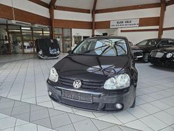 Schwarz Gebraucht 2004 VW Golf V Sportline Limousine | 2.350 € (Fairer Preis)