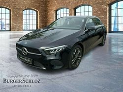 Metalliclack kosmosschwarz Gebraucht 2023 Mercedes A180 Progressive Limousine | 27.900 € (Fairer Preis)