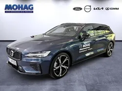 Blau Gebraucht 2025 Volvo V60 Plus Kombi | 64.880 €