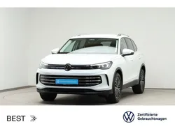 Pure white Gebraucht 2024 VW Tiguan Elegance SUV | 36.449 € (Fairer Preis)