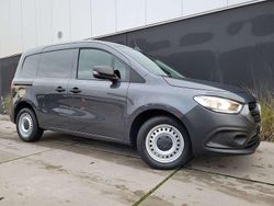 Grau Gebraucht 2023 Mercedes Citan 112 Van / Kleinbus | 19.800 € (Fairer Preis)